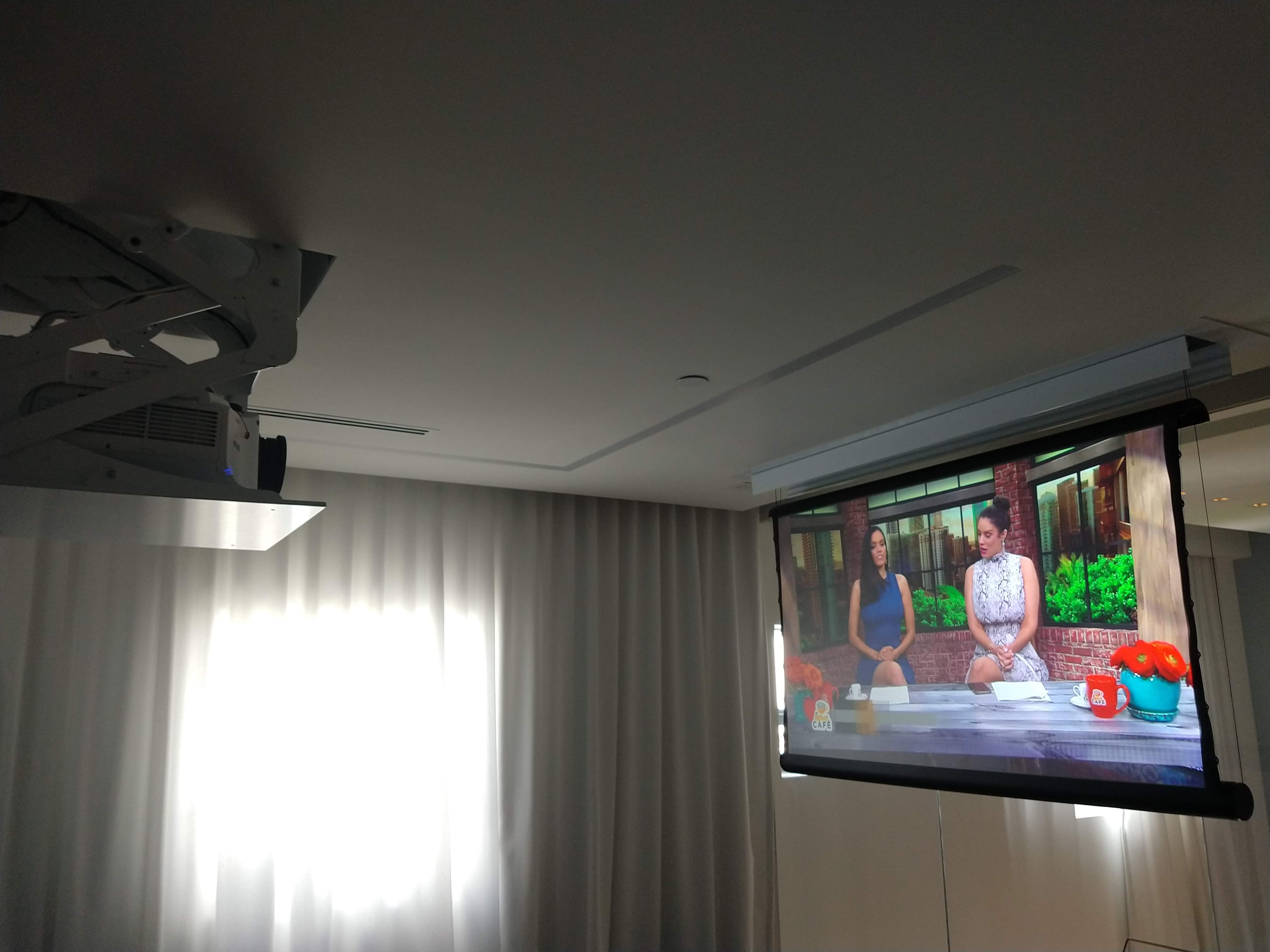 This is an alternative image description. It will generate auto caption.